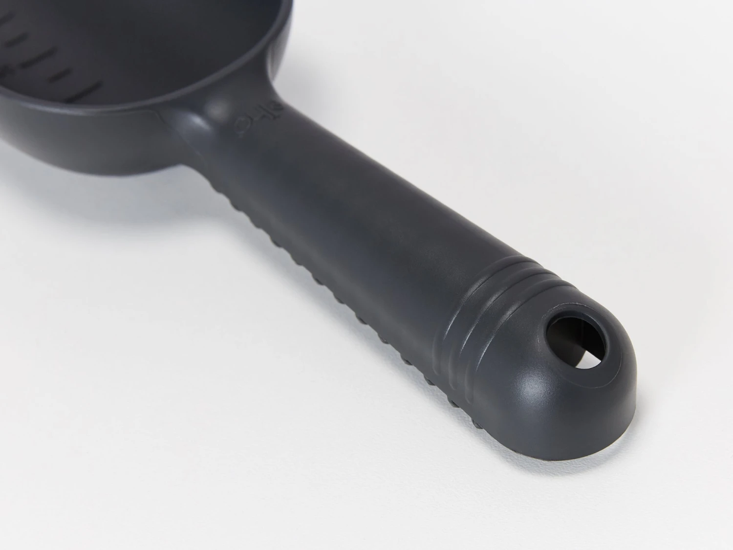 Elho Recycled Plastic Soil Scoop - Image 4