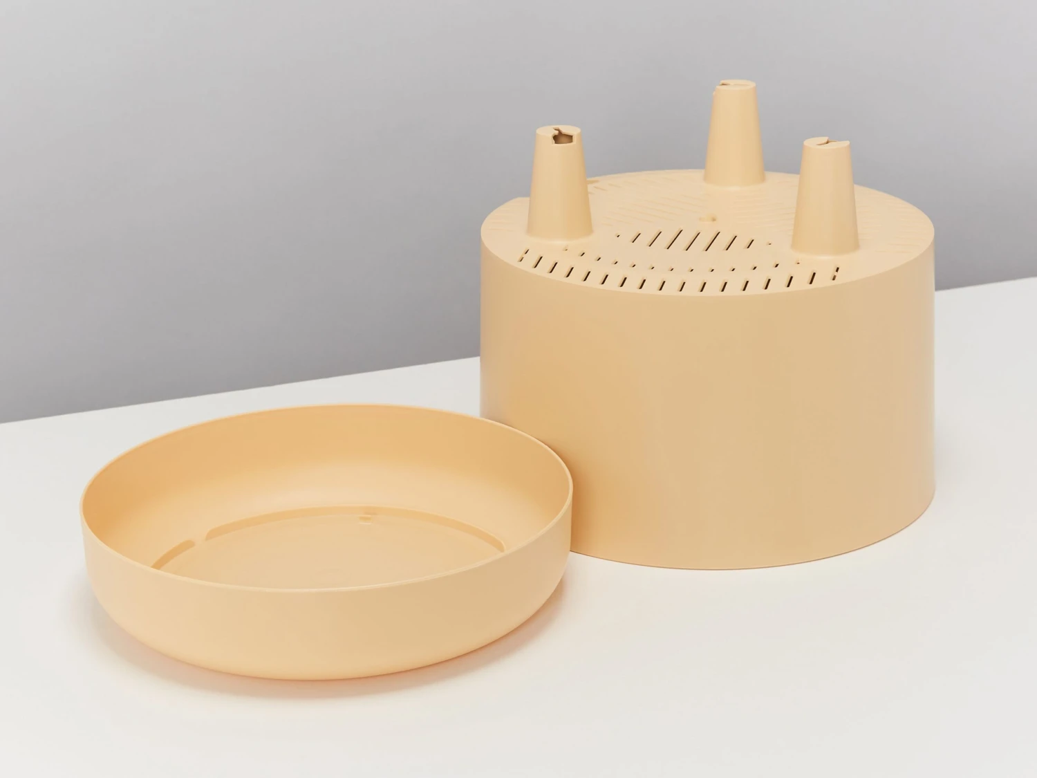 Yellow Self-Watering Pots 250mm - Image 3